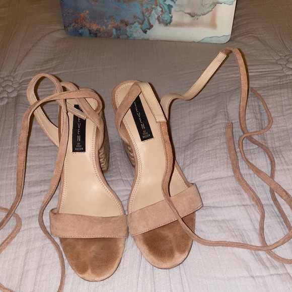Steve Madden Yasi Suede Sandal - Picture 1 of 9